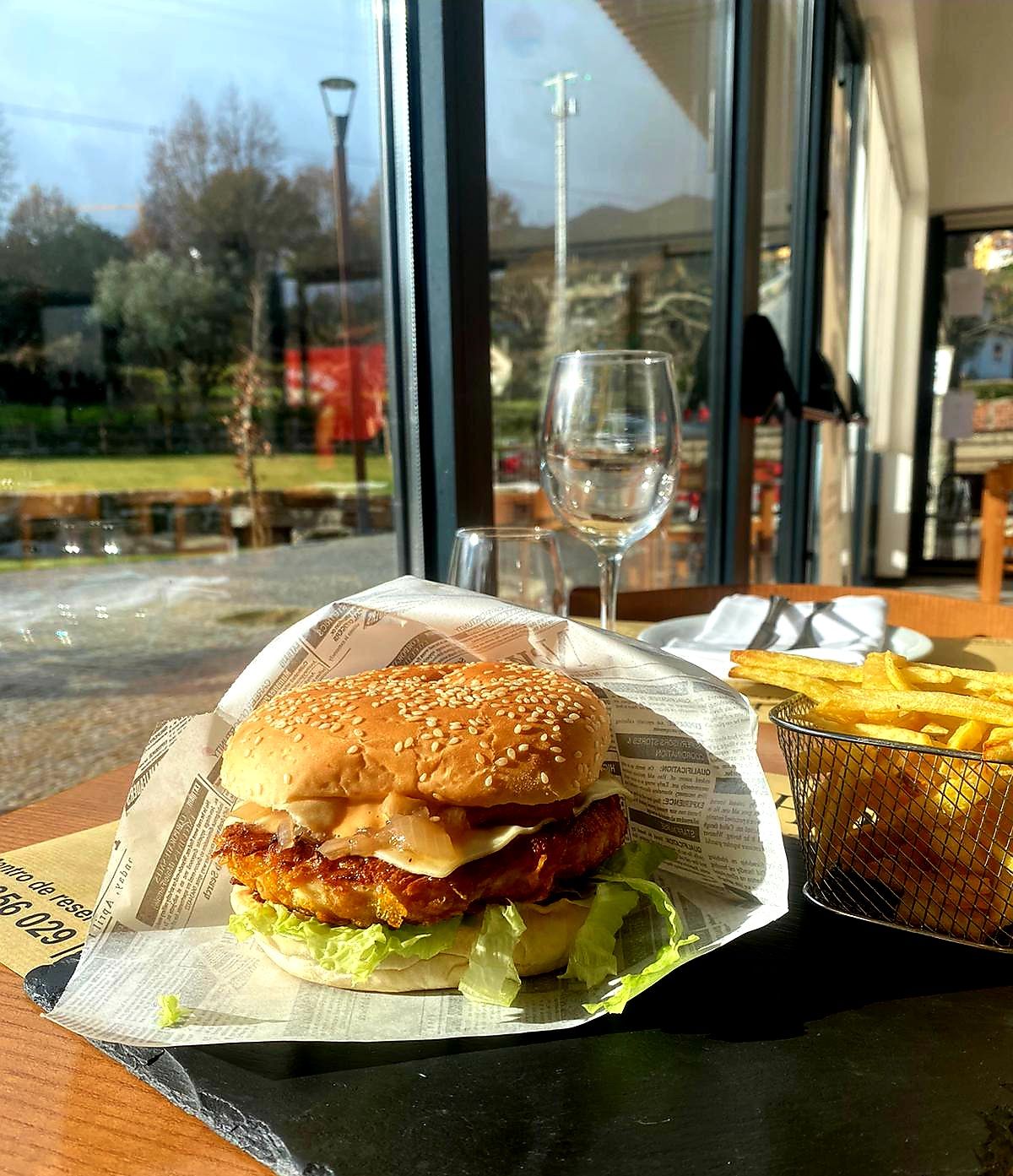 Hambúrguer artesanal